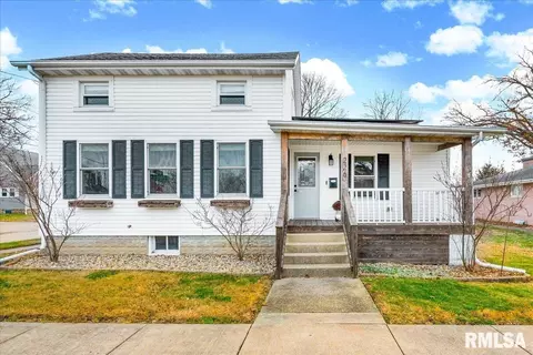 226 N 4th Ave, Morton, IL 61550