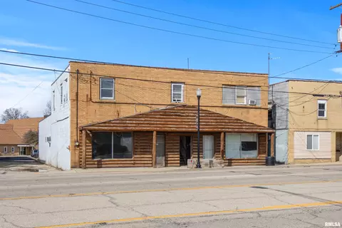 109-111 S Main St, Creve Coeur, IL 61610