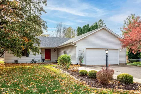 418 Bayside Dr, Germantown Hills, IL 61548