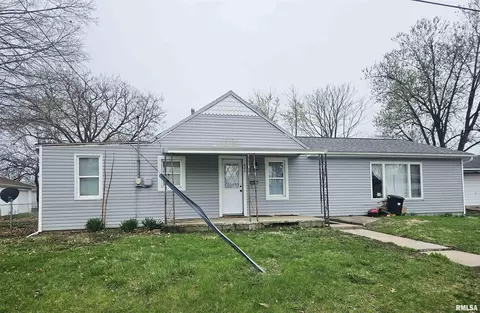 640 Grant Pl, Canton, IL 61520