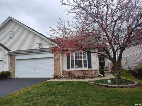 1535 Reserve Ln, Dekalb, IL 60115