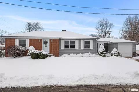 108 E Crestwood St, Morton, IL 61550