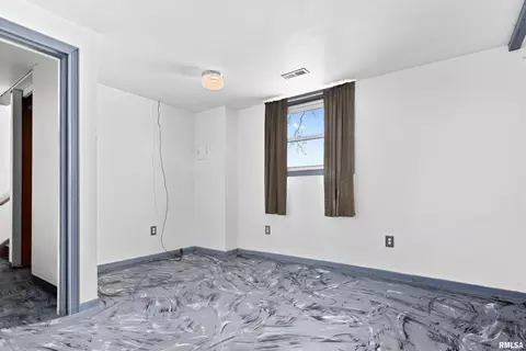 Bedroom - 9603 W Littlefield Dr, Mapleton, IL 61547 photo 5 of 6