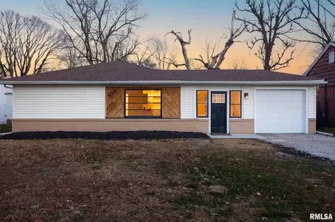 334 Forrest Dr, North Pekin, IL 61554