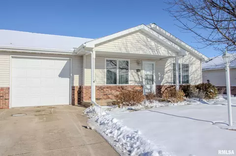 Exterior - 133 Easy St, Washington, IL 61571 photo 2 of 3