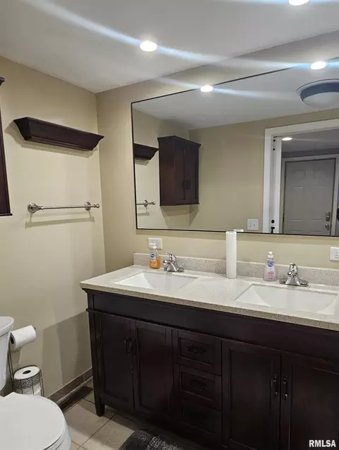 Bath - 207 E 7th St, Glasford, IL 61533 photo 2 of 2