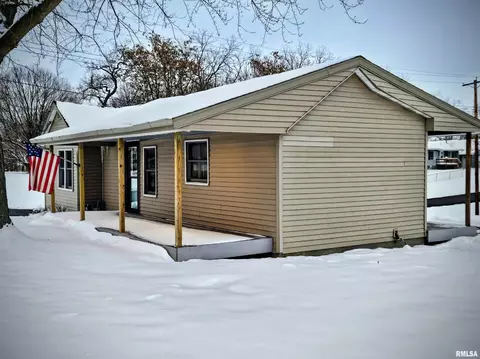 Exterior - 207 E 7th St, Glasford, IL 61533 photo 3 of 3