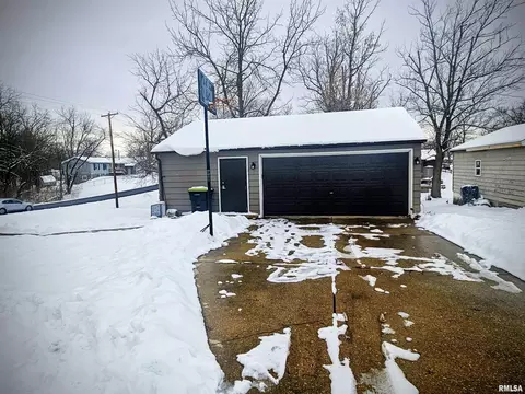 Other - 207 E 7th St, Glasford, IL 61533 photo 9 of 10