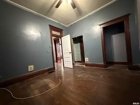 Bedroom - 409 N Mcarthur St, Macomb, IL 61455 photo 2 of 3