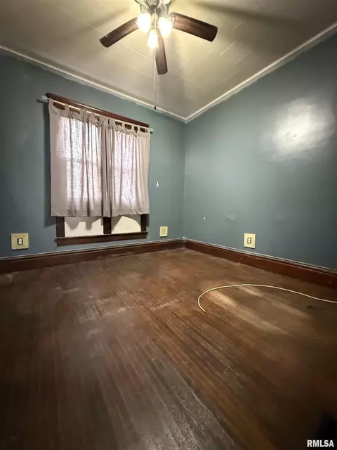 Bedroom - 409 N Mcarthur St, Macomb, IL 61455 photo 3 of 3