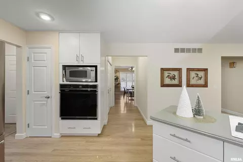 1102 Tottenham Ct, Washington, IL 61571 photo 18
