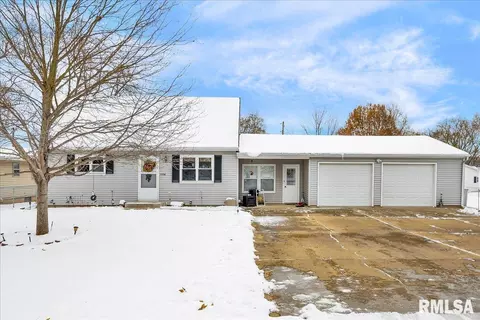 17518 N 2nd St, Chillicothe, IL 61523