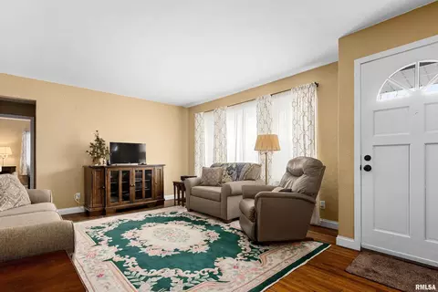 207 Devonshire Rd, Washington, IL 61571 photo 11