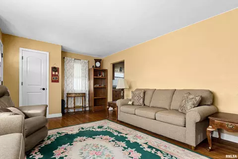 207 Devonshire Rd, Washington, IL 61571 photo 14