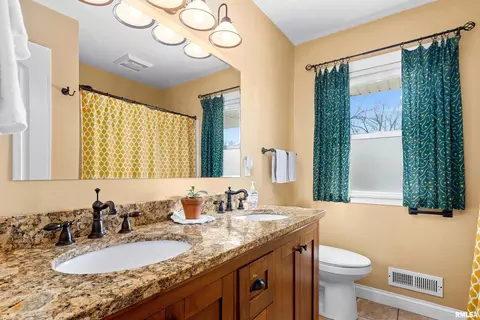 207 Devonshire Rd, Washington, IL 61571 photo 21