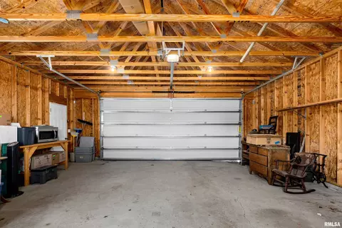 207 Devonshire Rd, Washington, IL 61571 photo 8