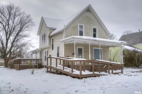 Exterior - 509 E Calhoun St, Macomb, IL 61455 photo 6 of 6