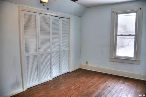 Bedroom - 509 E Calhoun St, Macomb, IL 61455 photo 3 of 4