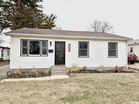 1250 Monroe St, Galesburg, IL 61401