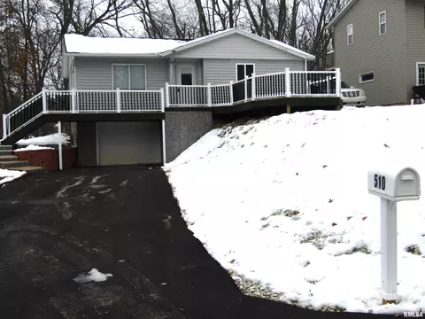 510 W Milton Ave, Lewistown, IL 61542