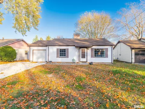 4030 S Granville Ave, Bartonville, IL 61607
