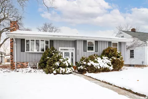 2229 W Callender Ave, West Peoria, IL 61604