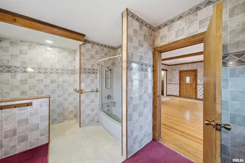 Bath - 412 W Maple St, Canton, IL 61520 photo 2 of 2