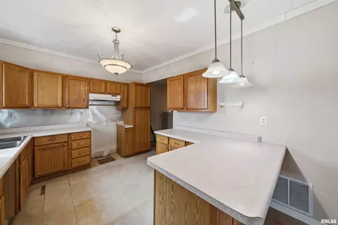 Kitchen - 412 W Maple St, Canton, IL 61520 photo 1 of 4