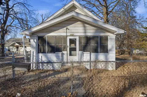 2607 W Humboldt St, Peoria, IL 61605