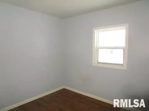 Bedroom - 2204 Easter Ave, Pekin, IL 61554 photo 2 of 3