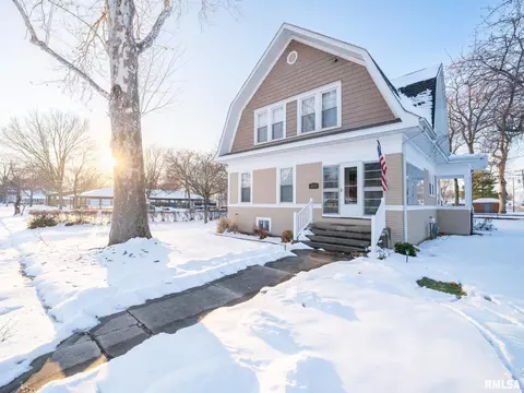 101 S Harrison St, Manito, IL 61546