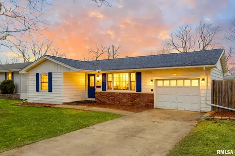 521 W Kellar Pkwy, Peoria, IL 61614