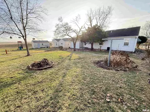 Exterior - 617 Eureka Ave, Eureka, IL 61530 photo 10 of 10