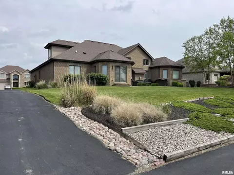 2051 Edgeview Dr, New Lenox, IL 60451