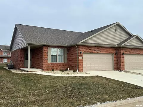1334 Monterey Pine Dr, Normal, IL 61761