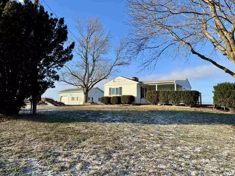 250 Indigo Rd, Industry, IL 61440
