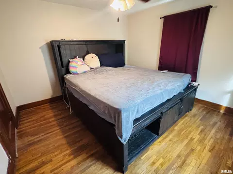 Bedroom - 625 N Lafayette St, Macomb, IL 61455 photo 3 of 7