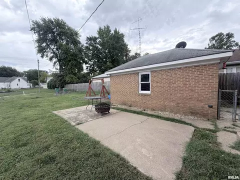 Exterior - 625 N Lafayette St, Macomb, IL 61455 photo 5 of 5