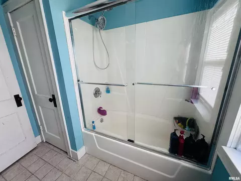 Bath - 625 N Lafayette St, Macomb, IL 61455 photo 1 of 2