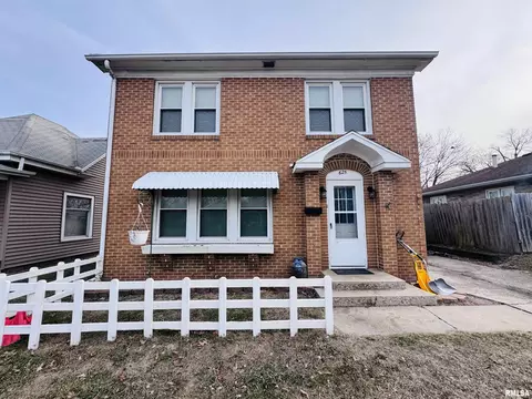625 N Lafayette St, Macomb, IL 61455