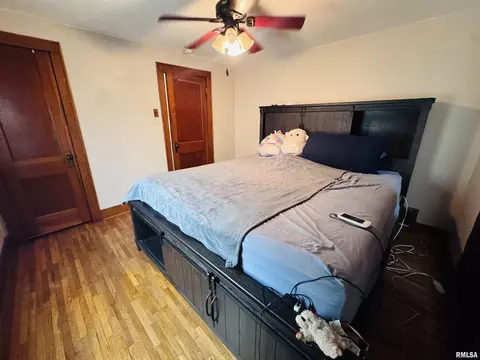 Bedroom - 625 N Lafayette St, Macomb, IL 61455 photo 4 of 7