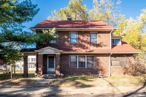 1213 W Armstrong Ave, Peoria, IL 61606