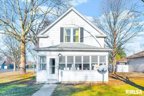 717 W Chestnut St, Chillicothe, IL 61523