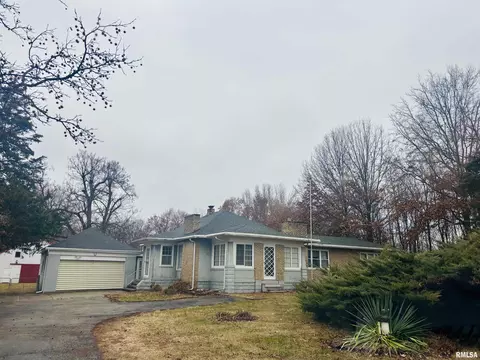 5813 N Kickapoo Edwards Rd, Edwards, IL 61528