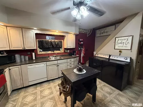 Other - 314 E Broadway St, Astoria, IL 61501 photo 7 of 8
