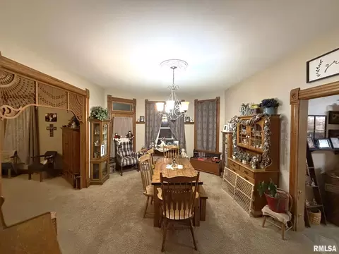 Dining - 314 E Broadway St, Astoria, IL 61501 photo 4 of 4