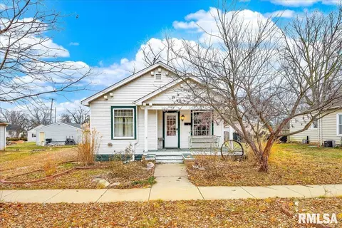1722 N Logan St, Chillicothe, IL 61523