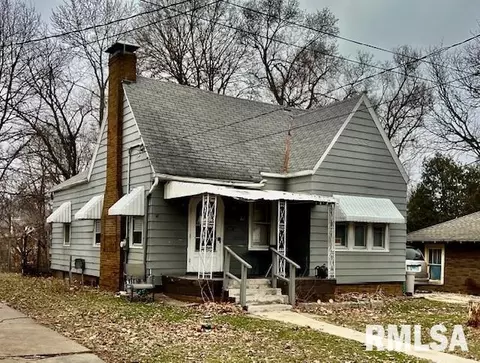 1917 N Broadway St, Peoria, IL 61604