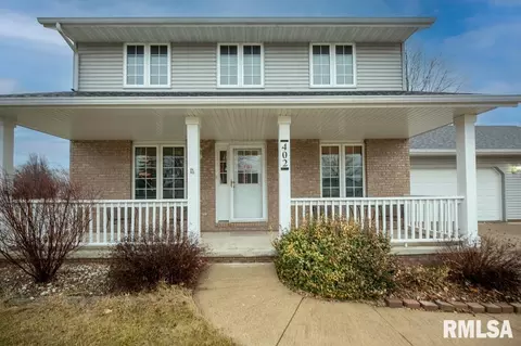 402 N Phil Gould Dr, Hanna City, IL 61536