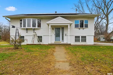 414 W Placher Ct, Chillicothe, IL 61523